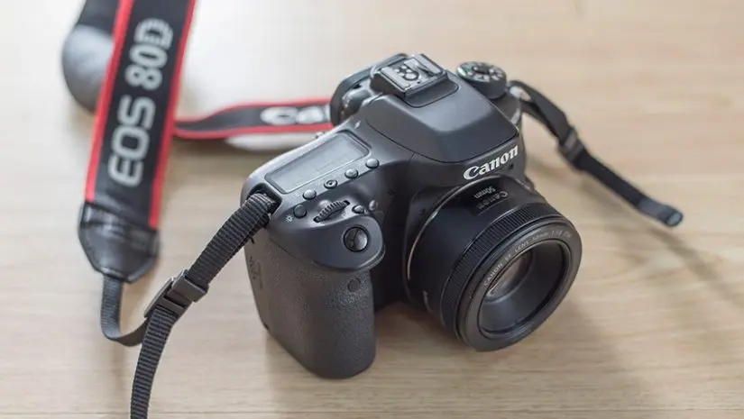 Canon EOS 80D DSLR + 18-55mm Kit Lens